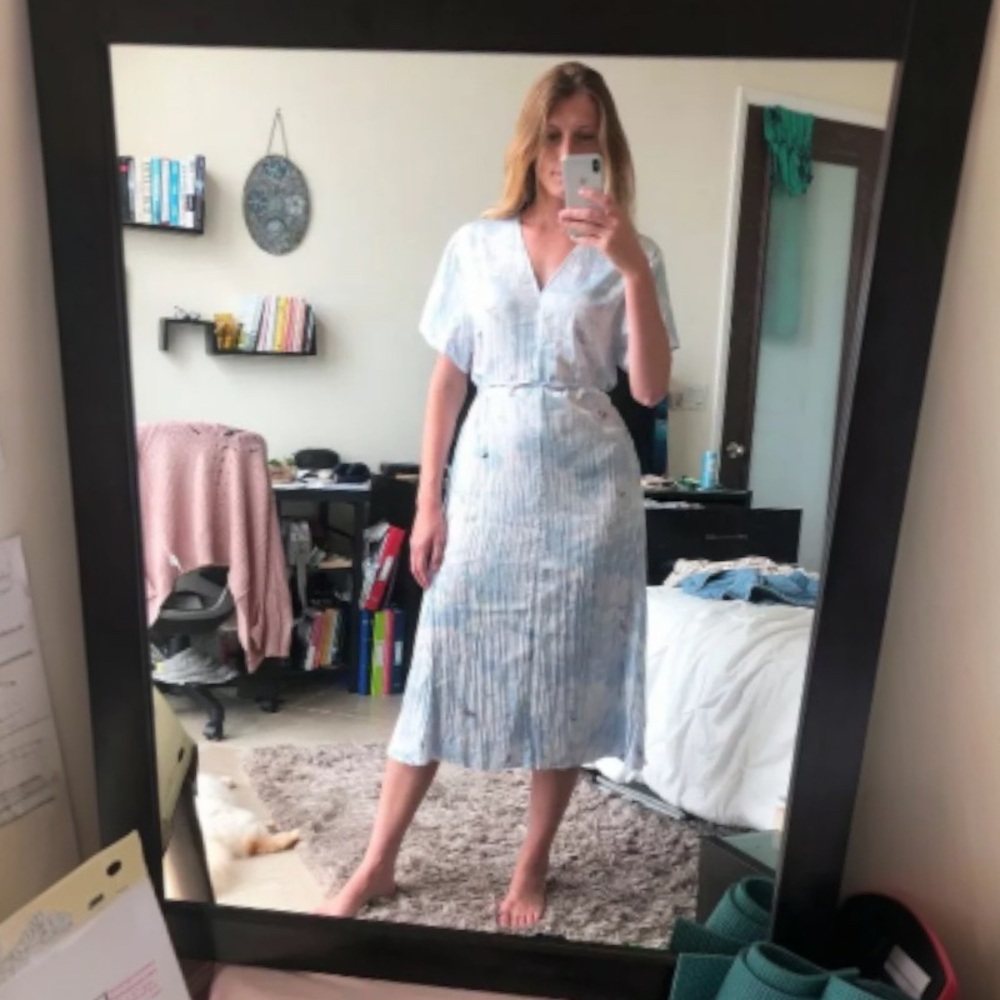 $365 Vince Floral Dress Medium Blue Midi Breezy Crinkle Airy Cool V Neck NWT